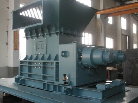 Máy nghiền rác thải công nghiệp